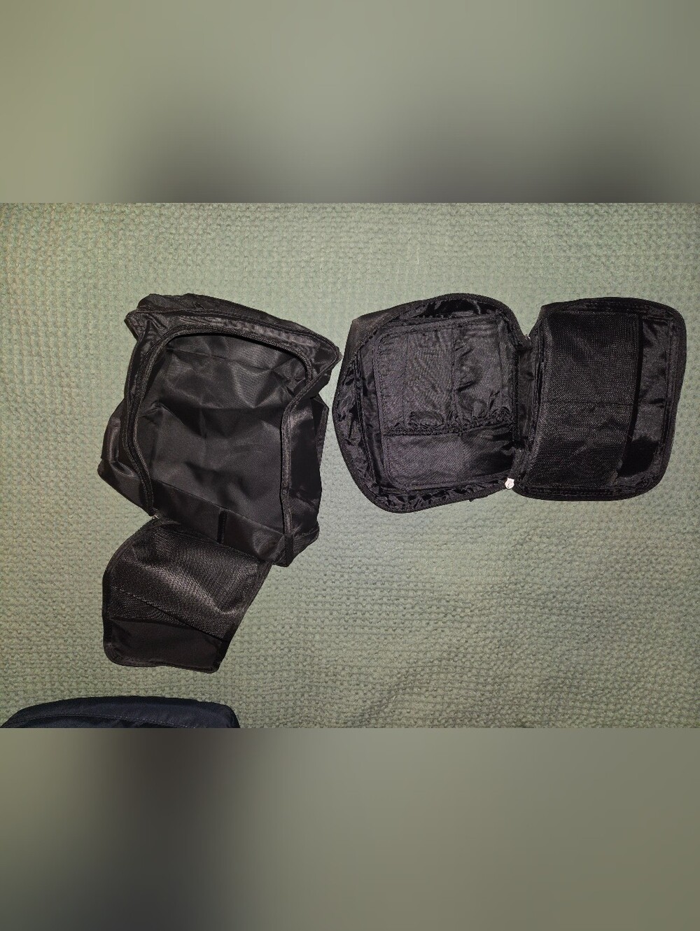 Assorted Packing Cubes/bags - Picture 2 of 3
